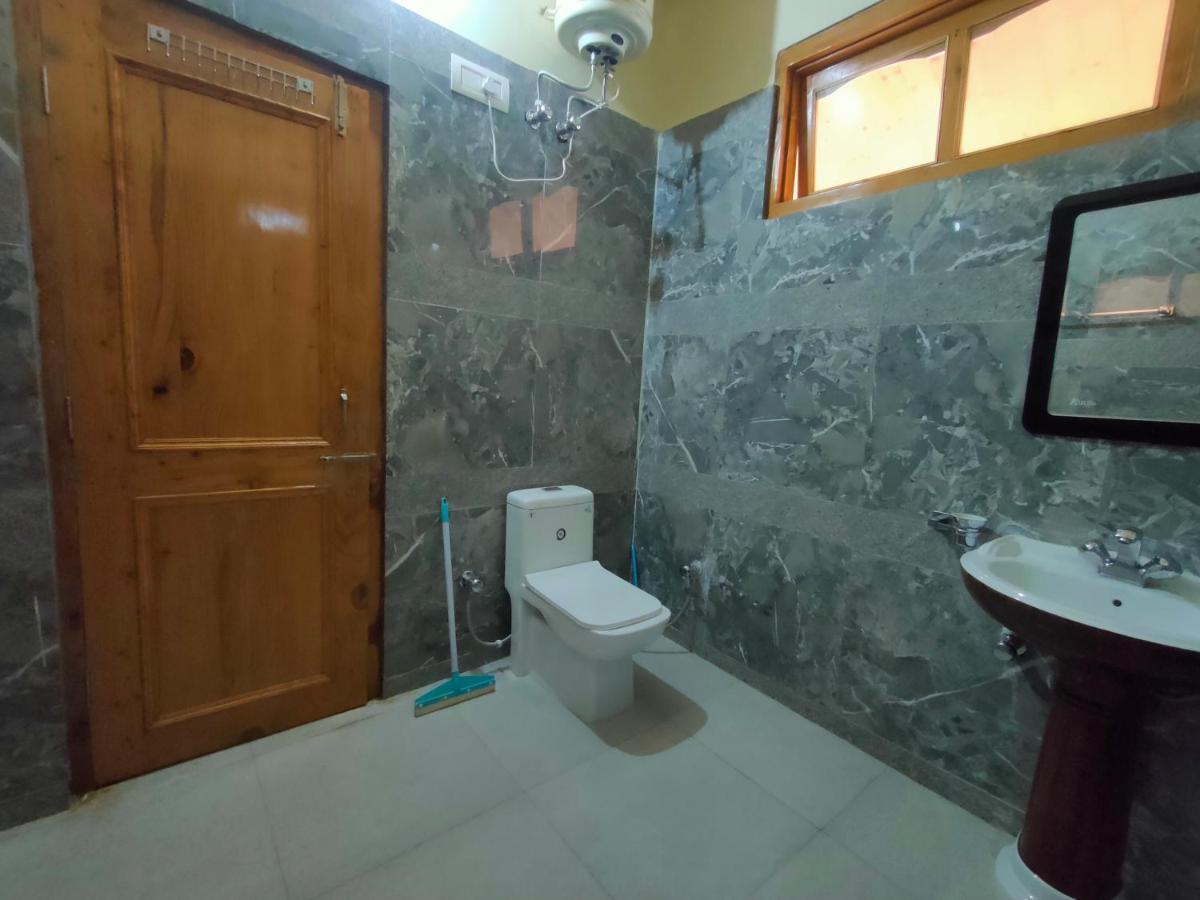 Hotel Anupam By Mid Orchard, Kasol Dış mekan fotoğraf